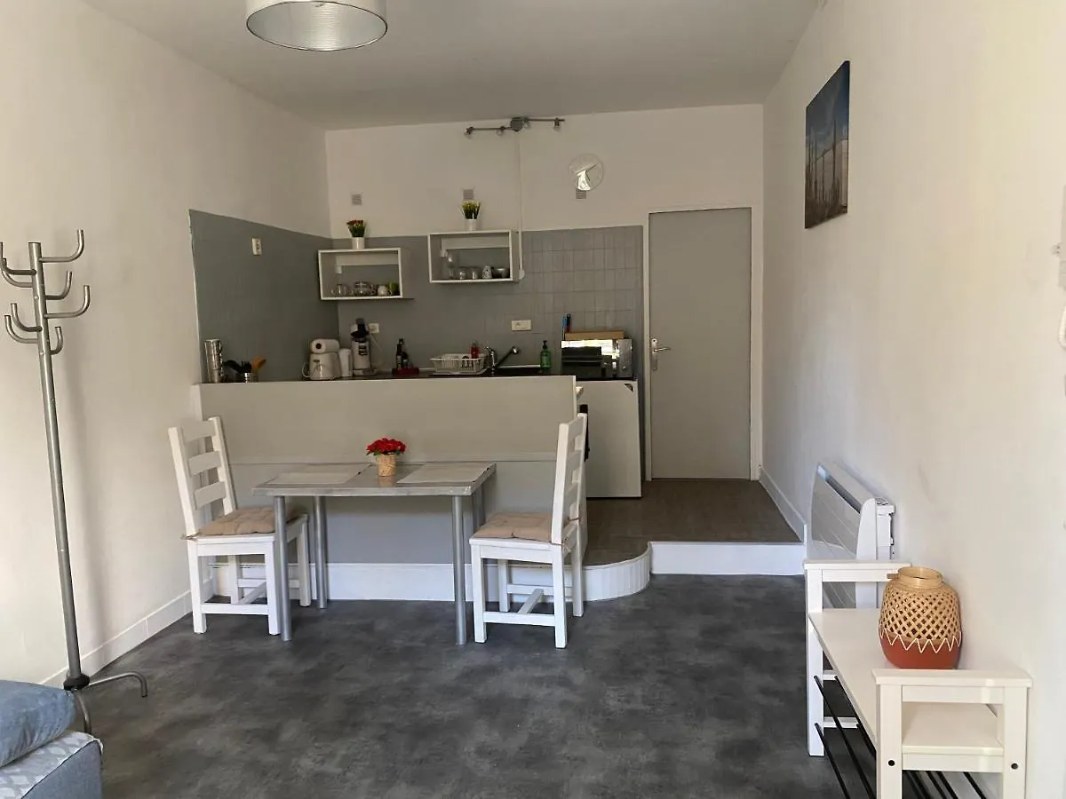 Studio Independant Dans Maison De Ville, Au Calme Марсель 0*,  Франция